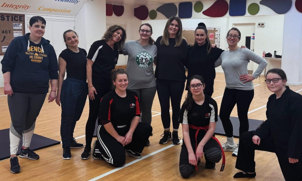 Ladies Kickboxing class photo 3