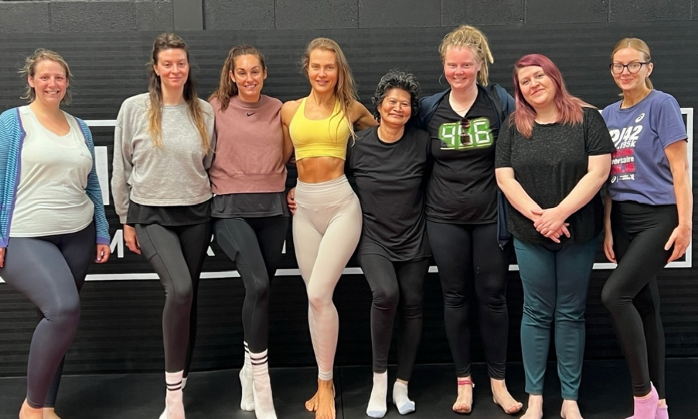 Ladies Kickboxing class photo 4